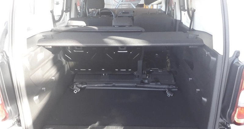 Toyota Proace City Verso cena 116300 przebieg: 3, rok produkcji 2023 z Brok małe 7